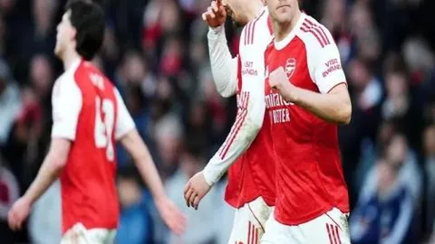 黄嘉辉伤情稳定，加盟国足，球队23日抵悉尼